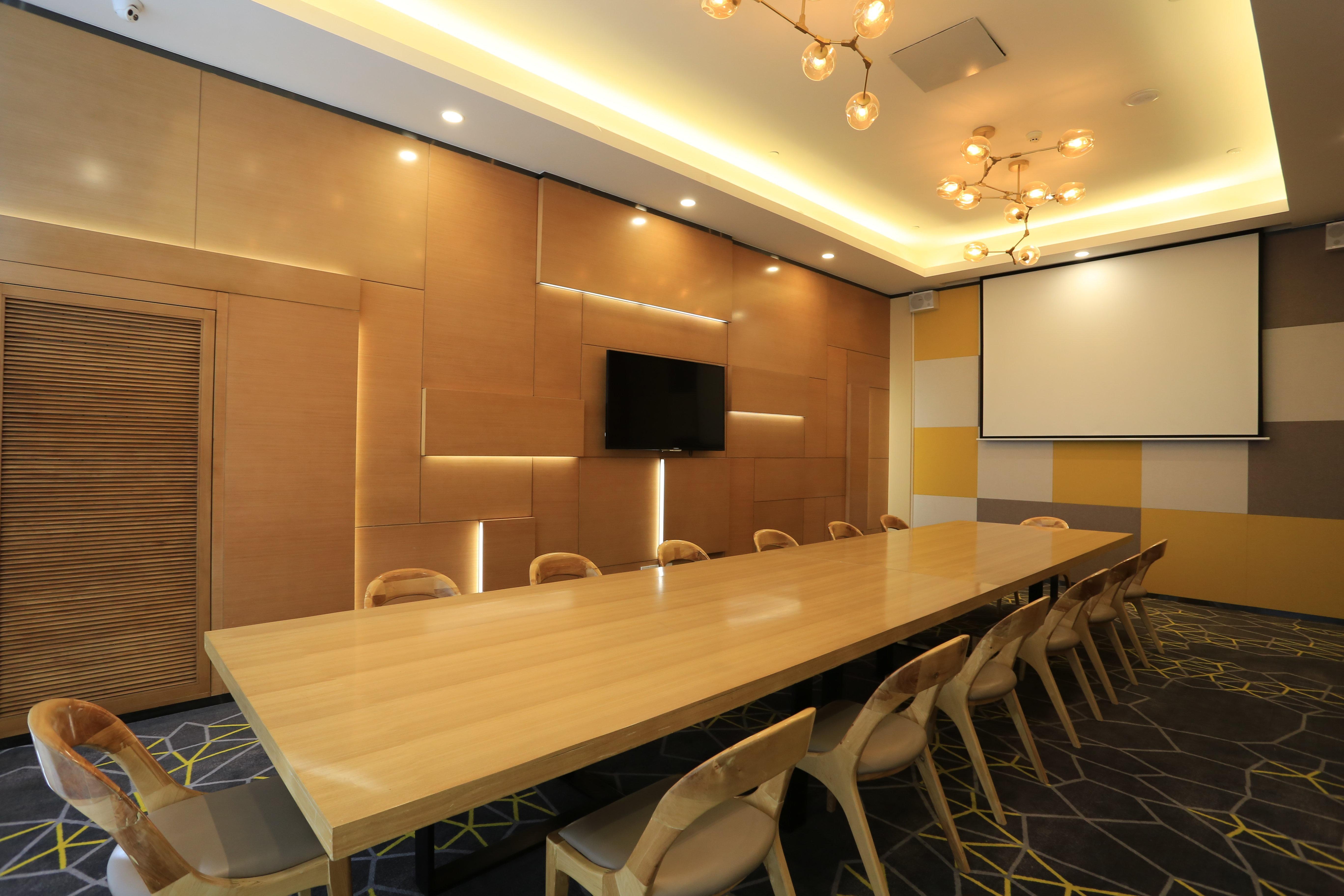 Holiday Inn Express Zhangjiakou Park View, An Ihg Hotel Exterior photo
