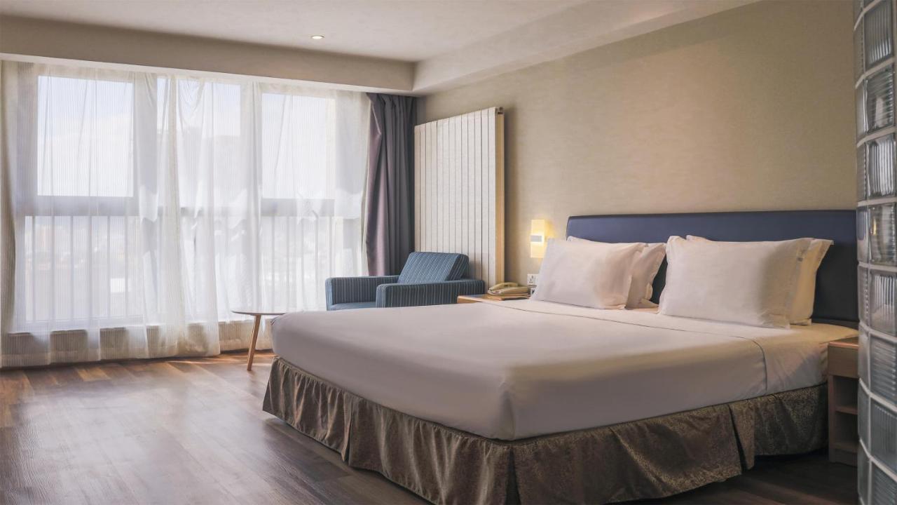 Holiday Inn Express Zhangjiakou Park View, An Ihg Hotel Exterior photo
